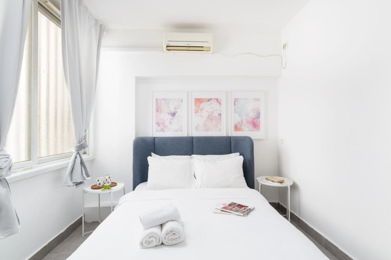 Sea View 2 Bedroom Apartment With Bomb Shelter Tel Aviv Exterior photo