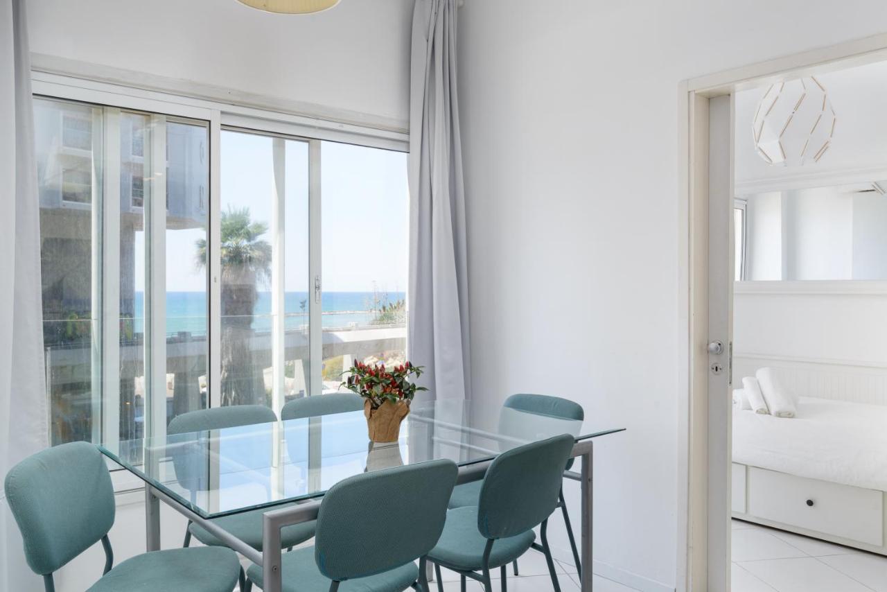 Sea View 2 Bedroom Apartment With Bomb Shelter Tel Aviv Exterior photo