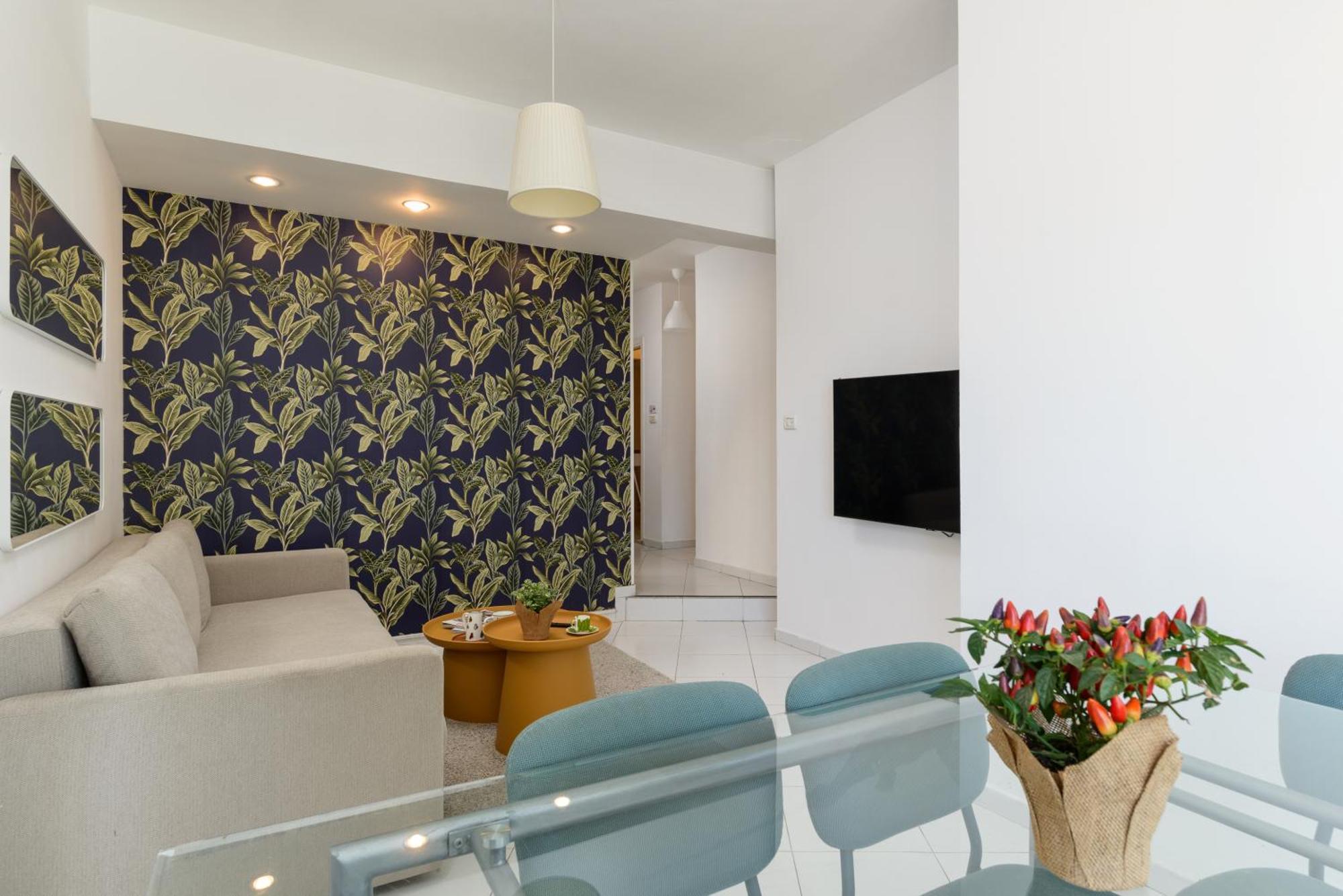 Sea View 2 Bedroom Apartment With Bomb Shelter Tel Aviv Exterior photo